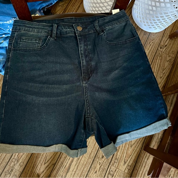 SHEIN Pants - SHEIN Black Jean Shorts Frayed Hem Casual